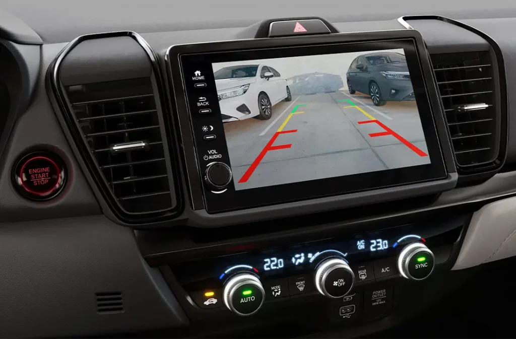Feature Interna Multimidia Camera Re City Sedan 2024